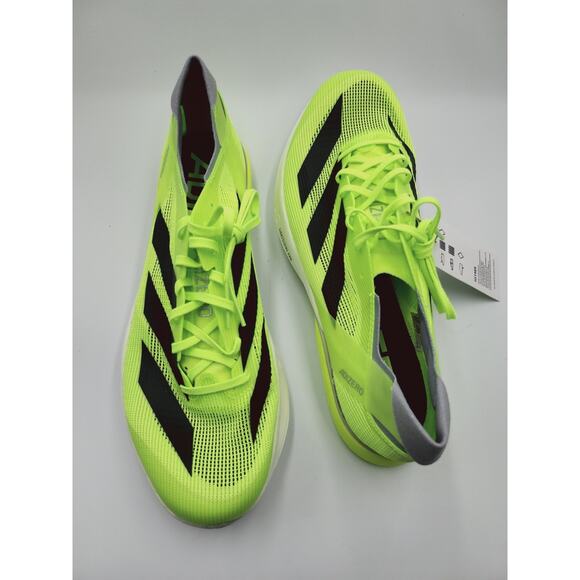 Athletic_Shoes